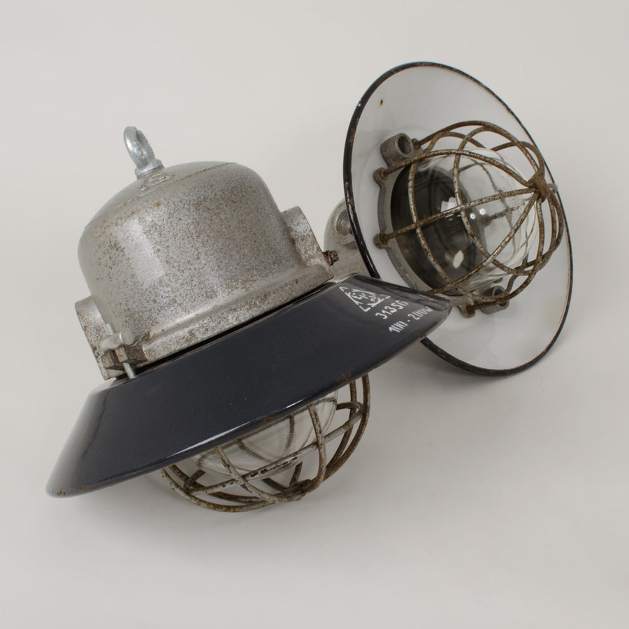 Hungarian explosion proof pendants with shade
