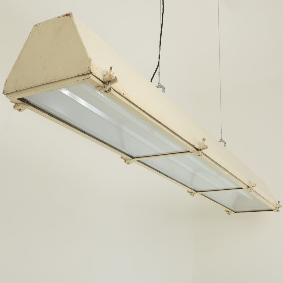 Early production GEC fluorescents