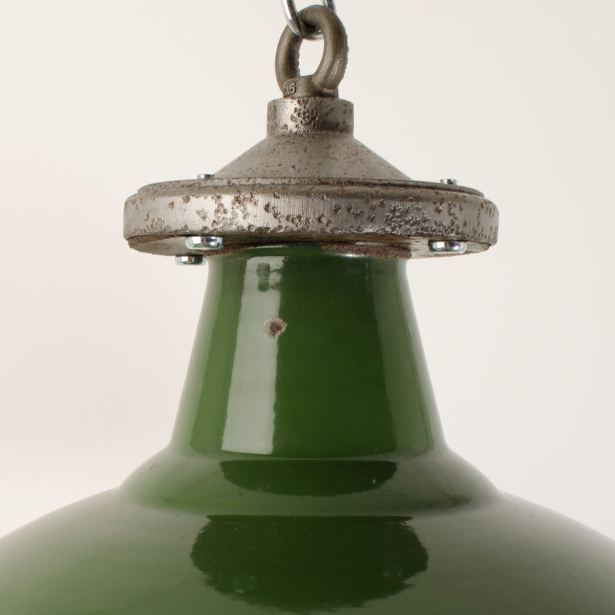 Early green pendants