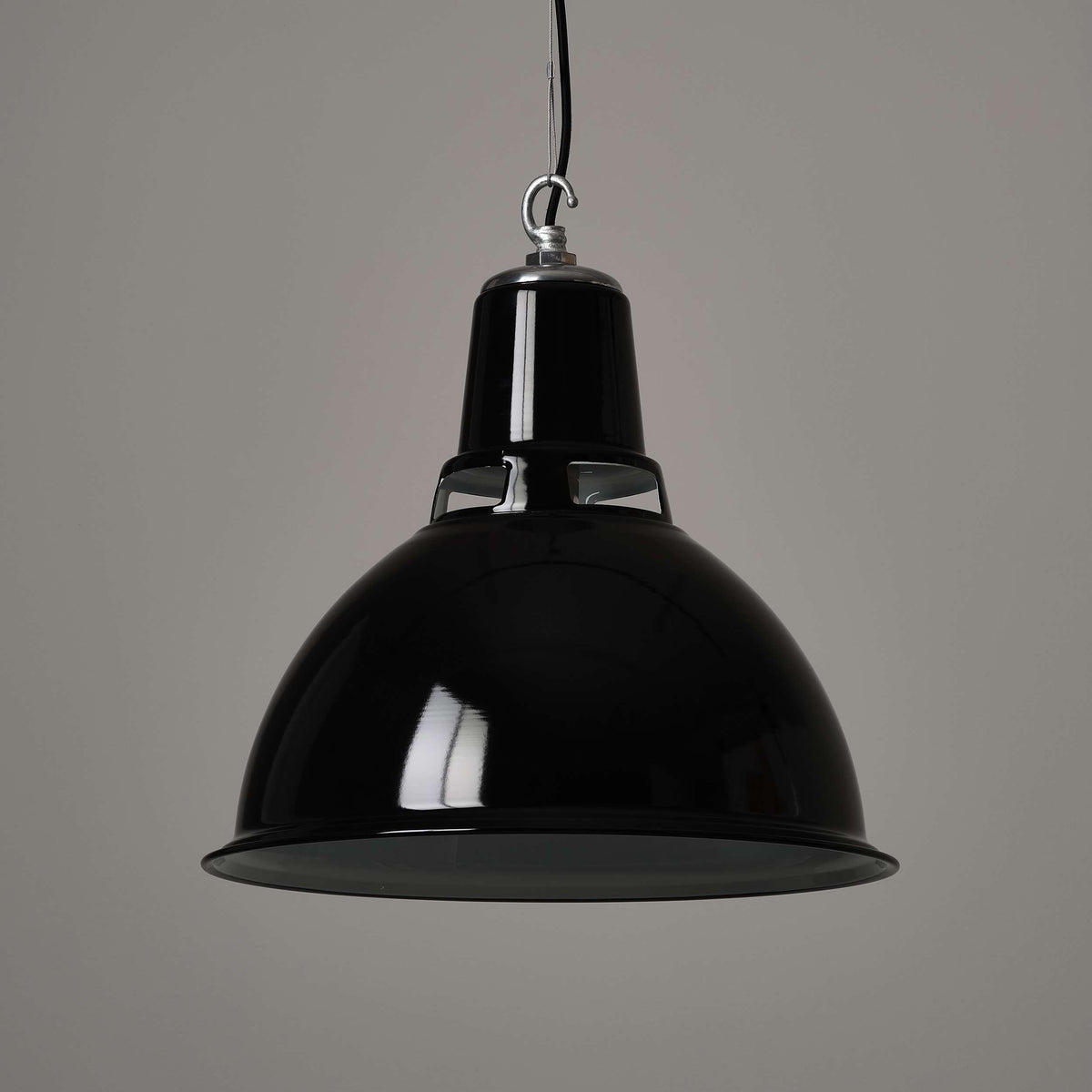 Dunlop Pendant Light - Black Enamel
