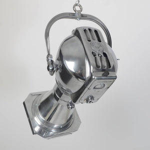 Strand spotlights with ?long snouts?