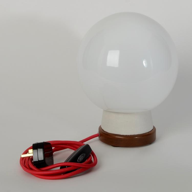 The White Globe Desk Lamp